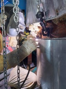 Fabricación e instalación de ducto de aire primario caldera KPA CMPC planta Cartulina Valdivia